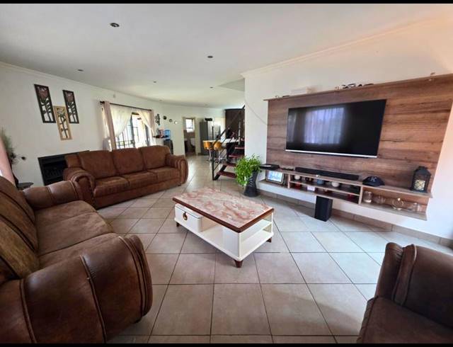 4 BEDROOM HOUSE FOR SALE IN TERENURE